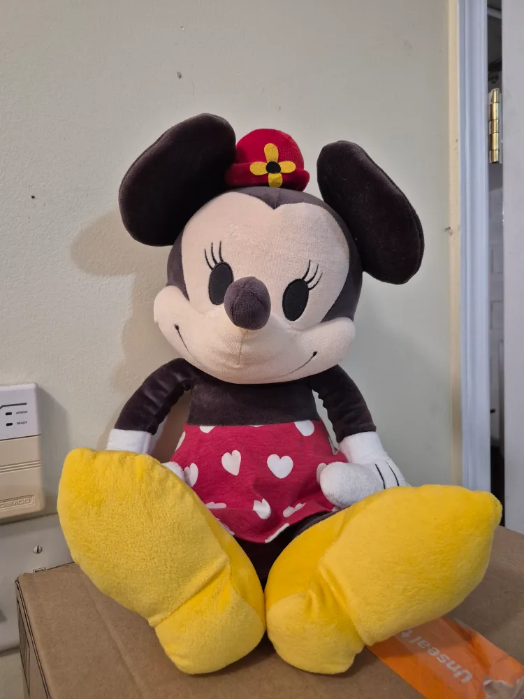 Minnie Mouse Plush Toy image indicator(3)