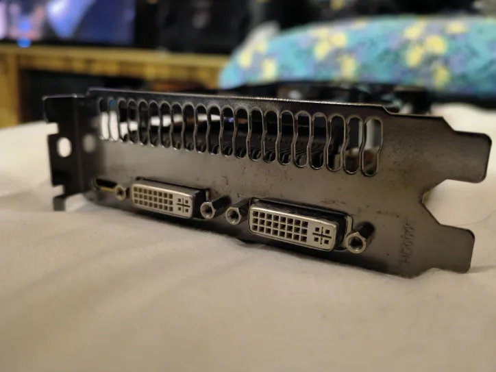 Gigabyte GeForce GTX 560 OC Fermi 1GB Graphics Card image indicator(3)