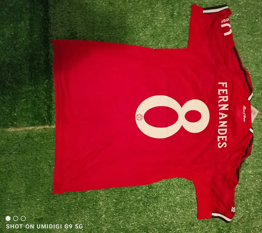 Adidas Manchester United Fernandes #8 Jersey image indicator(2)