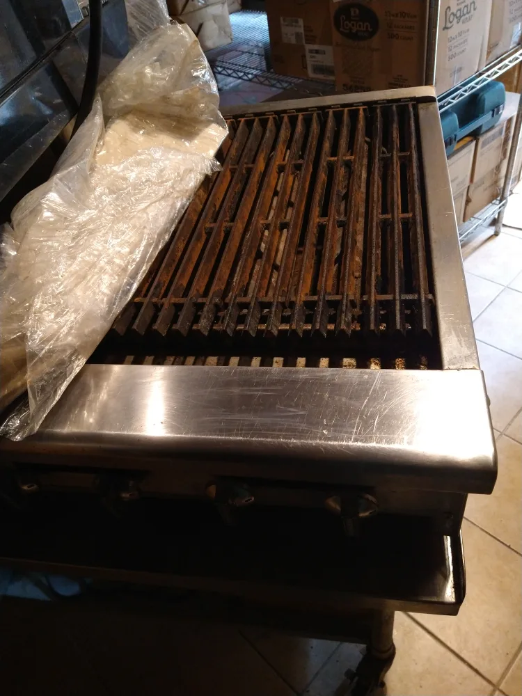 Radiance Gas Charbroiler Grill image indicator(10)