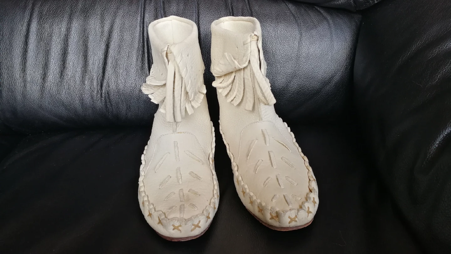 Vintage Nine West Cream Fringe Leather Moccasin Boots - Size 7 - photo 2
