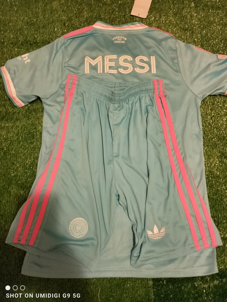 Adidas Inter Miami CF 25/26 Jersey & Shorts image indicator(9)