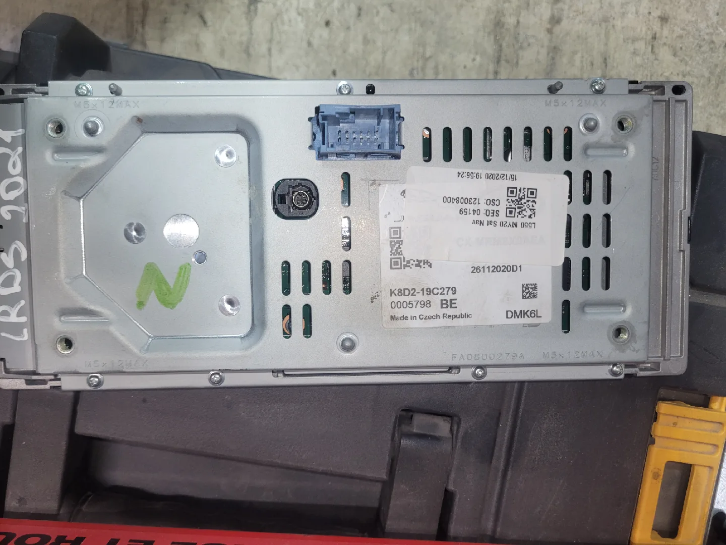 P250 S Range Rover Evoque Infotainment Screen image indicator(2)