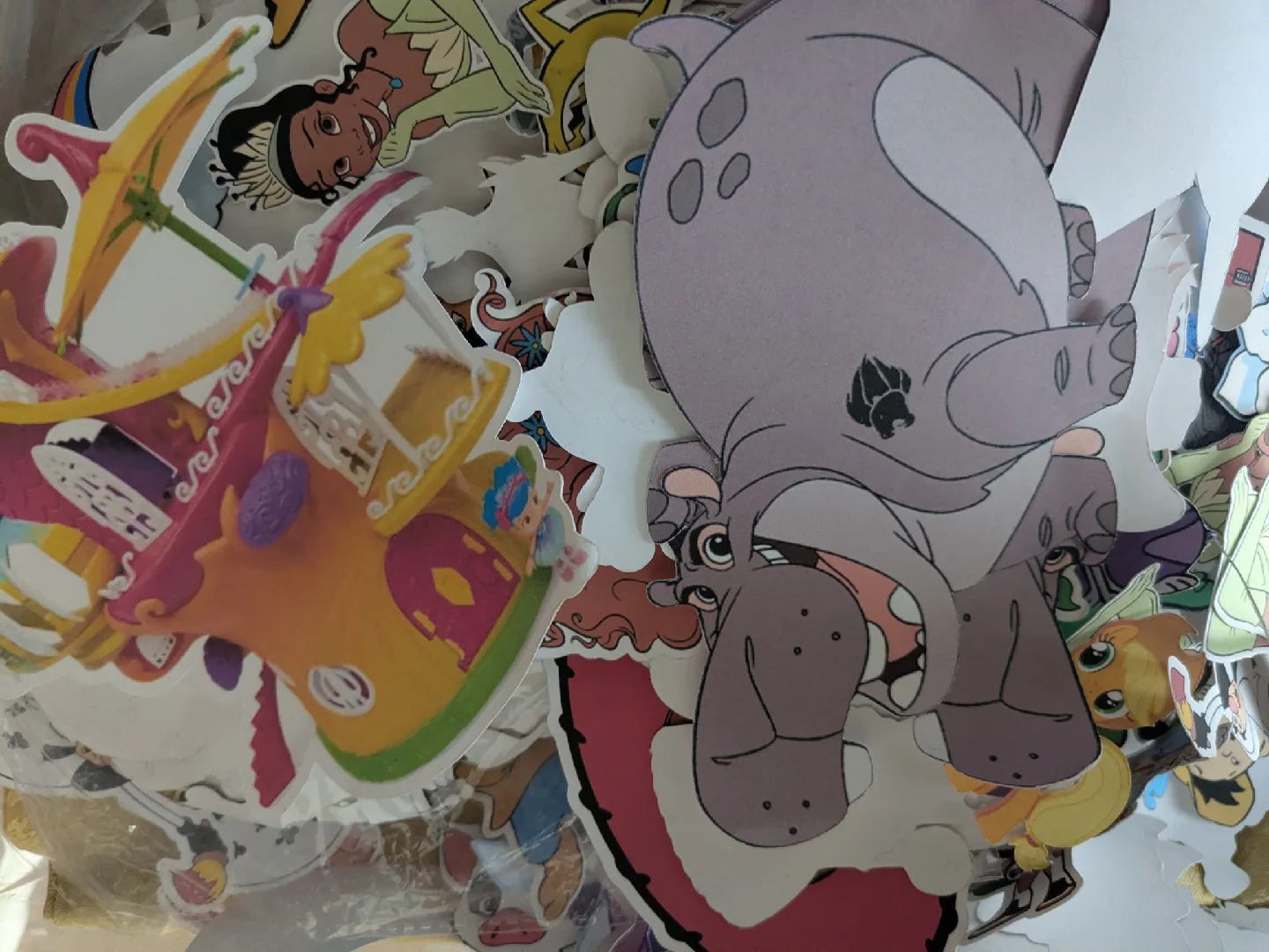 Assorted Character tags image indicator(3)