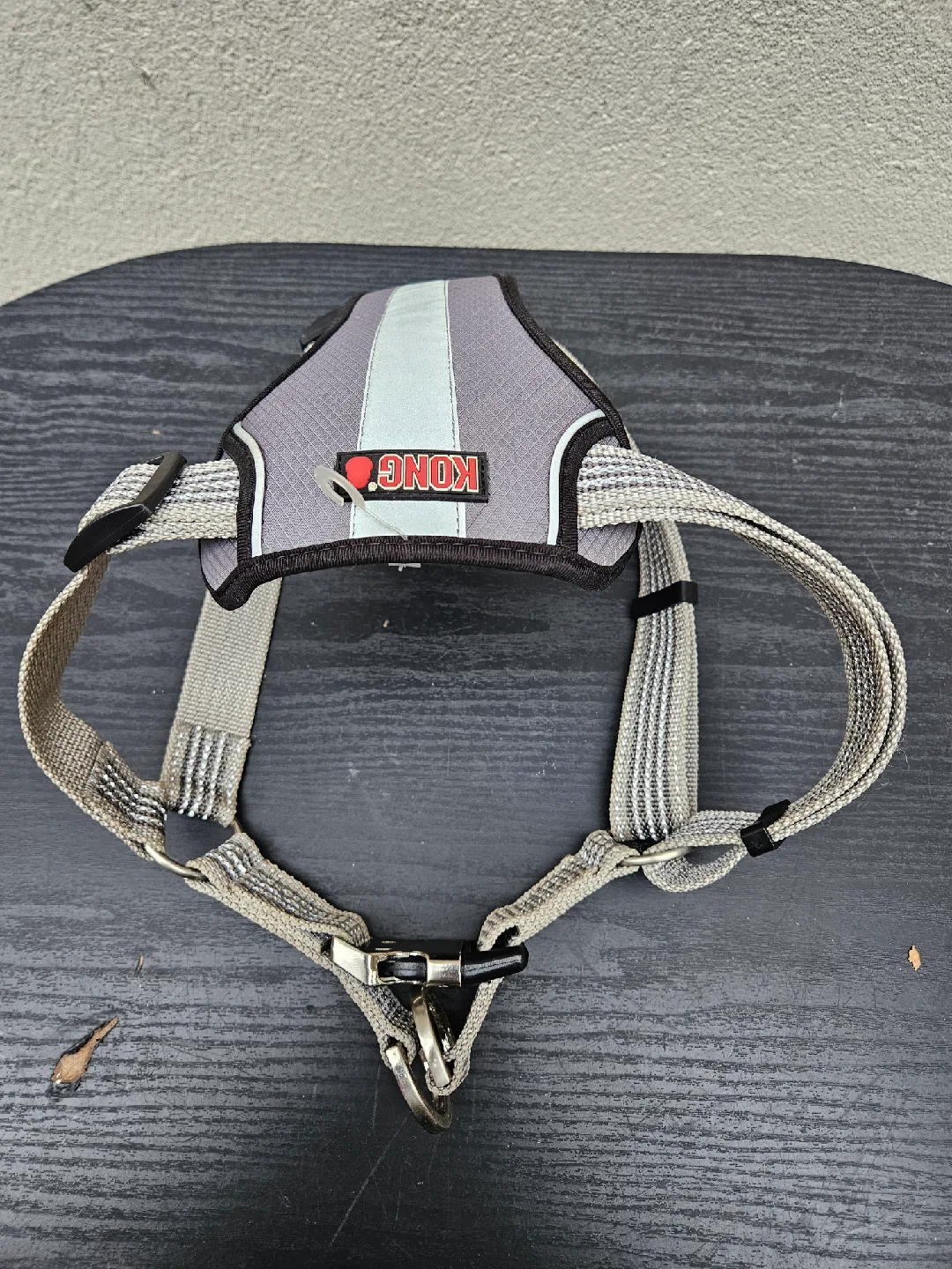 KONG Reflective Pocket Dog Harness - Gray  M image indicator(3)