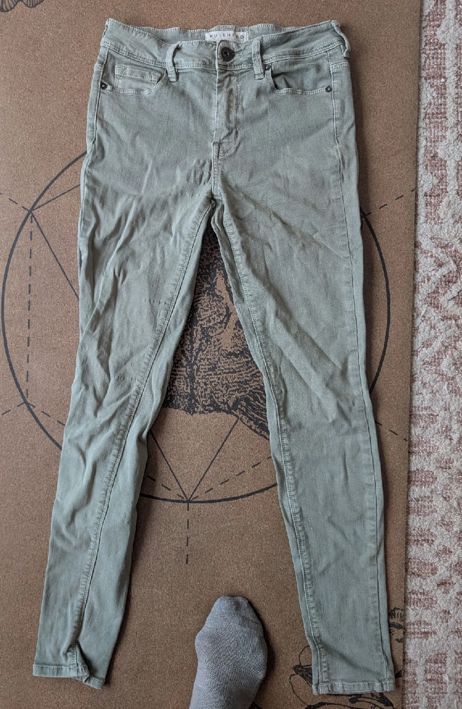 Bullhead Stretchy Jeans