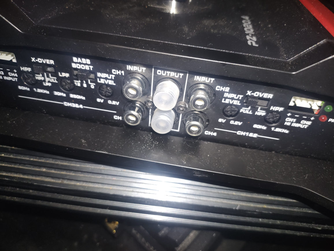 Crunch PZ-1020.4 1000 Watts Amplifier - photo 2