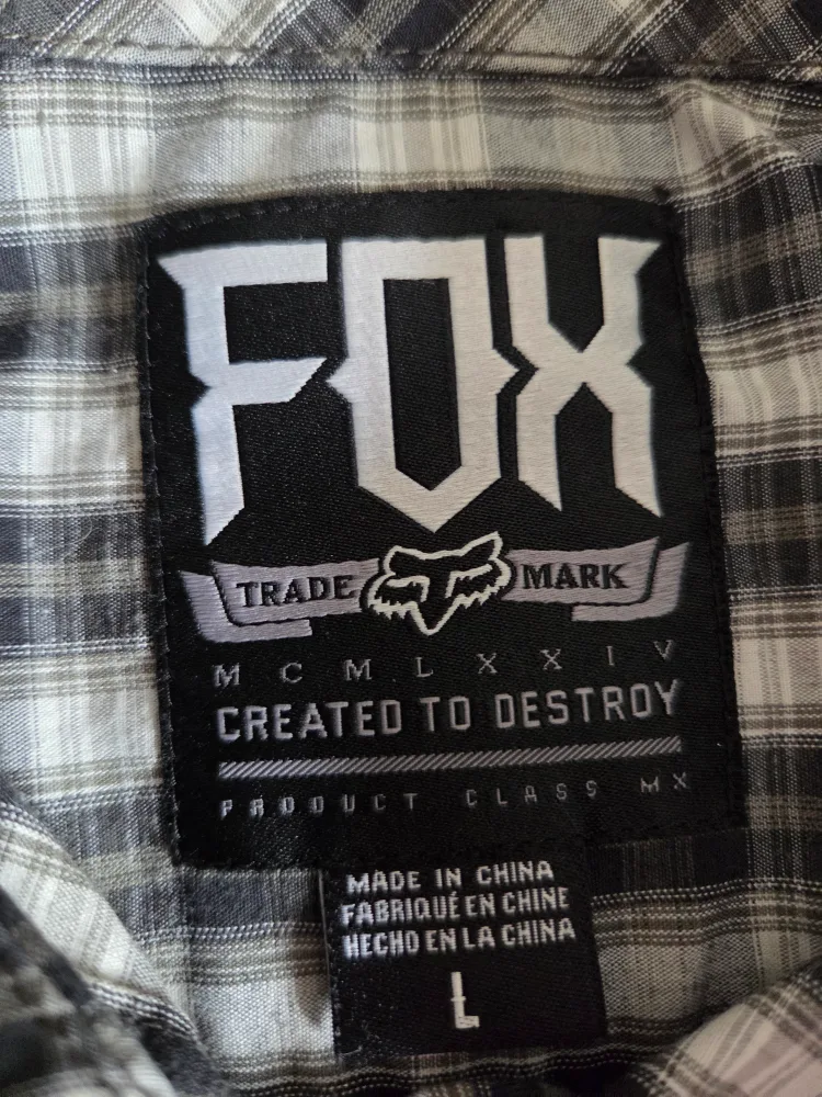 FOX Plaid Button-Up Shirt - Size L image indicator(3)