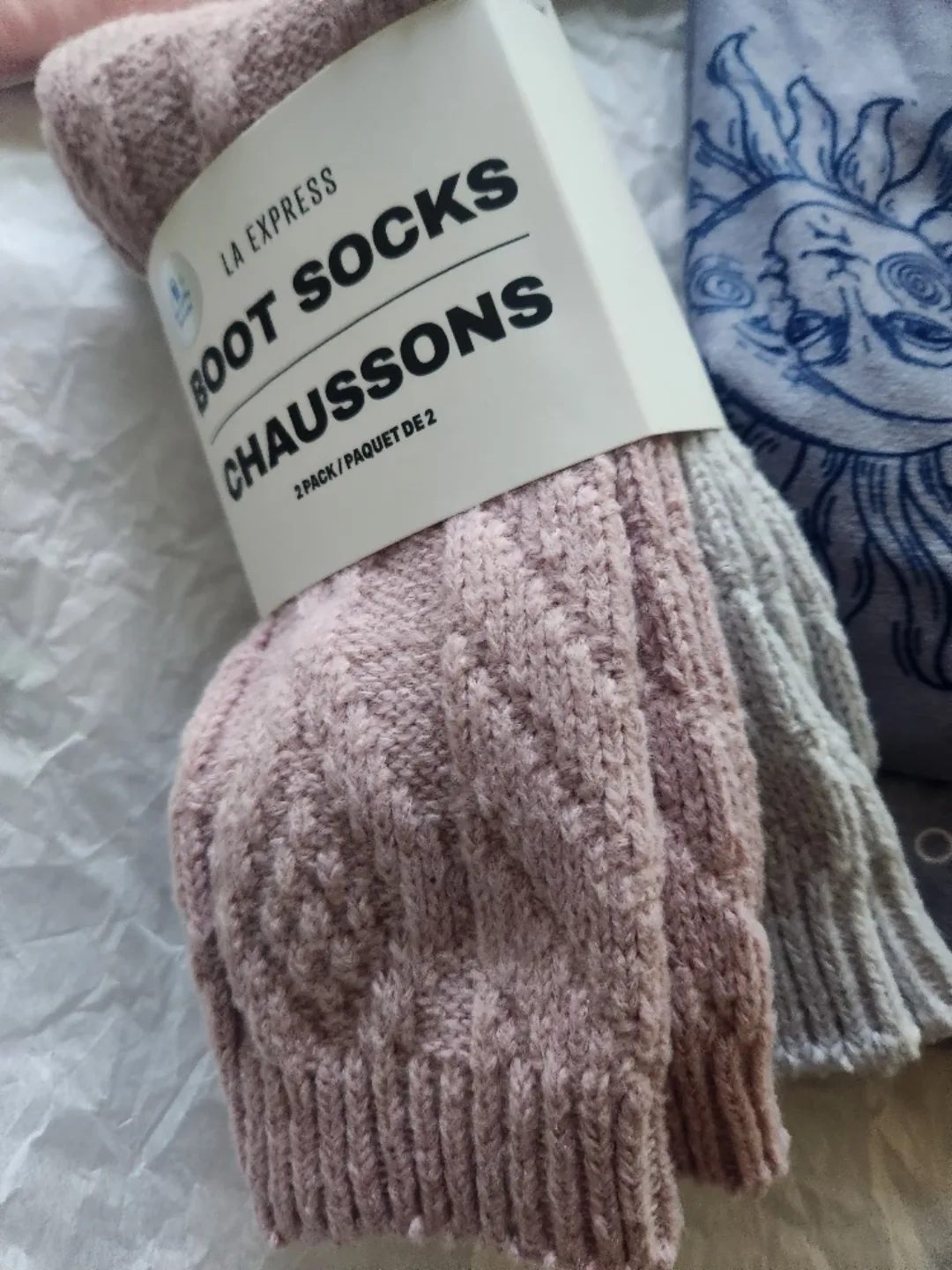 NEW Self-care Set: Pajamas, Facial Cleanse Set, and Cozy Socks image indicator(2)
