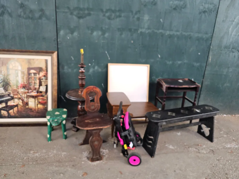 YARD AND GARAGE SALE TODAY!! image indicator(8)
