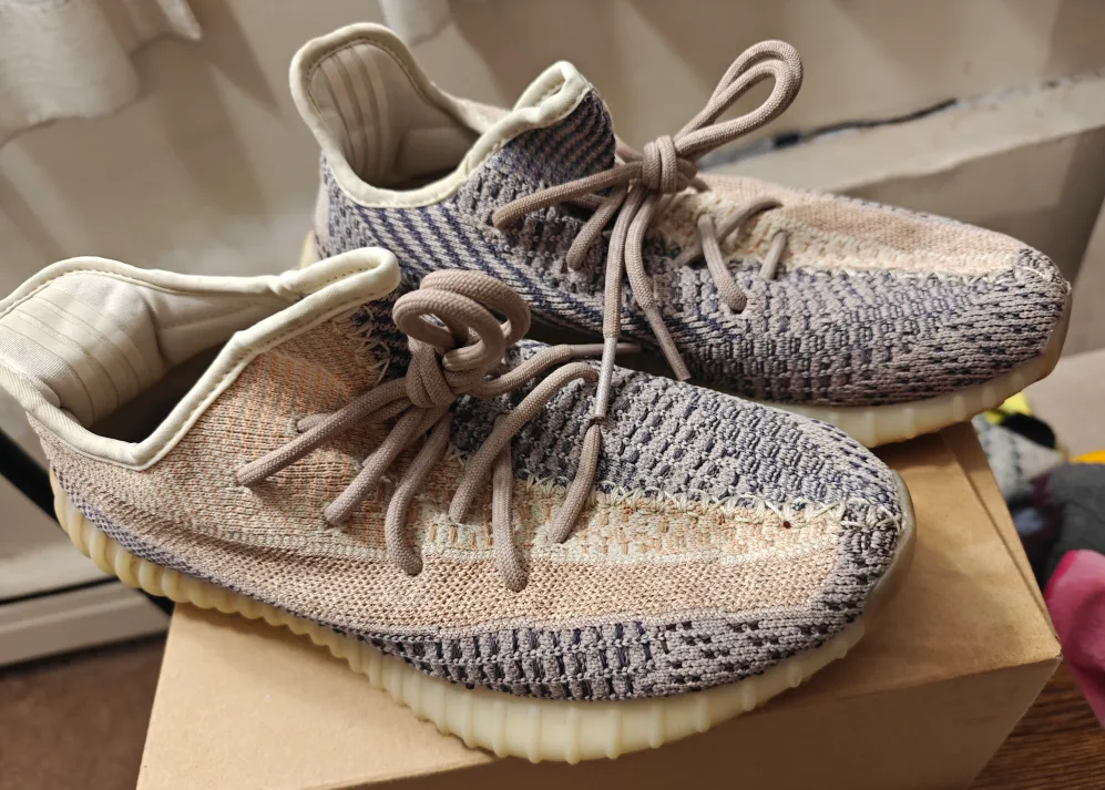 Yeezy Boost 350 - Ash Pearl