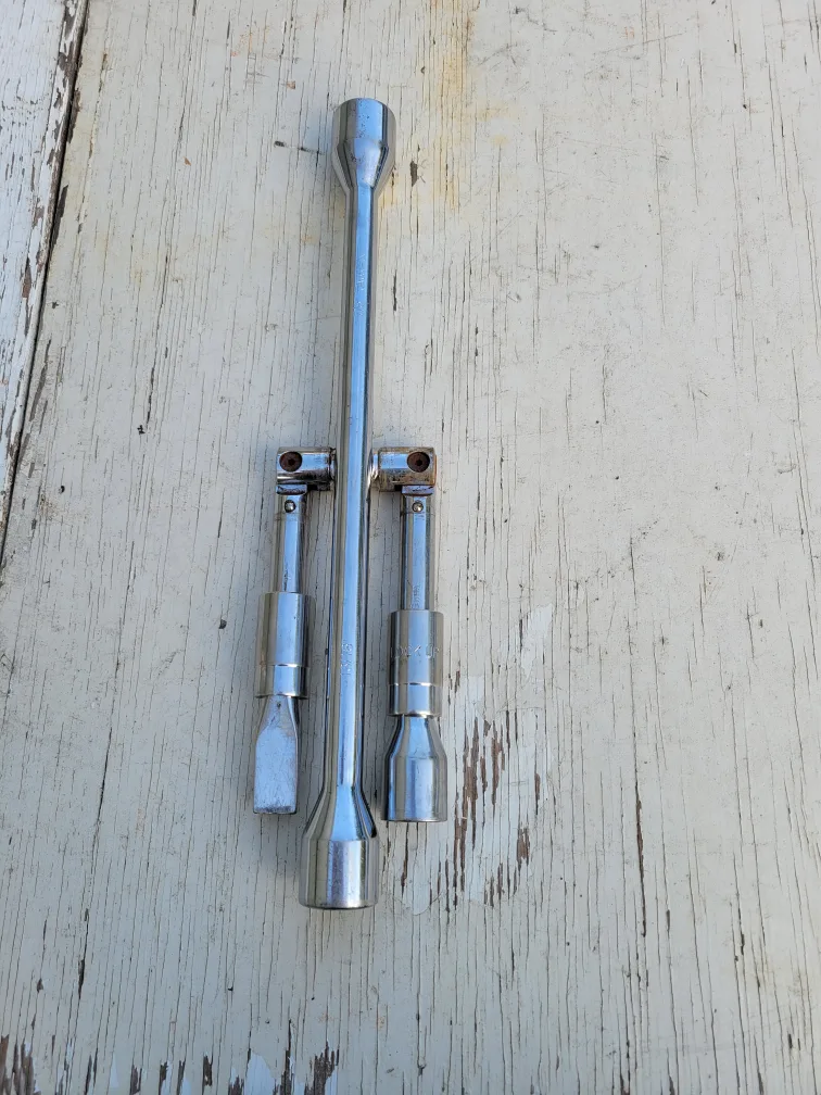 Lug Wrench Set