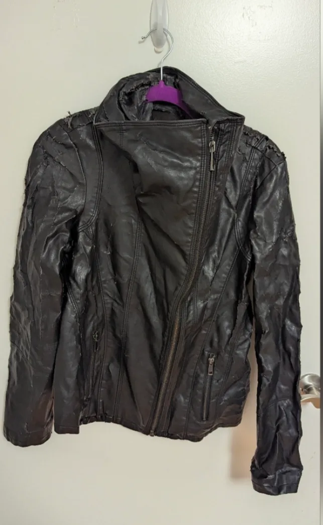 Casual Distressed Black Leather Jacket - Women's Medium thumbnail