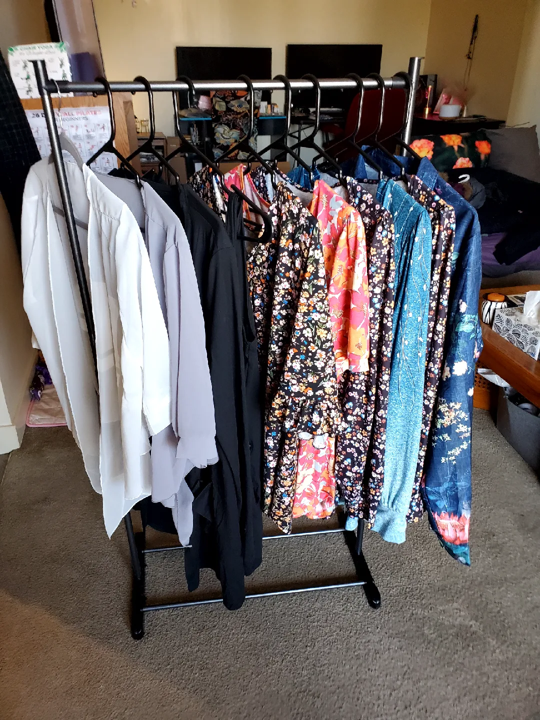 15 Women's X LARGE and  LARGE .Shirts.Mos8jt Brand new! image indicator(7)