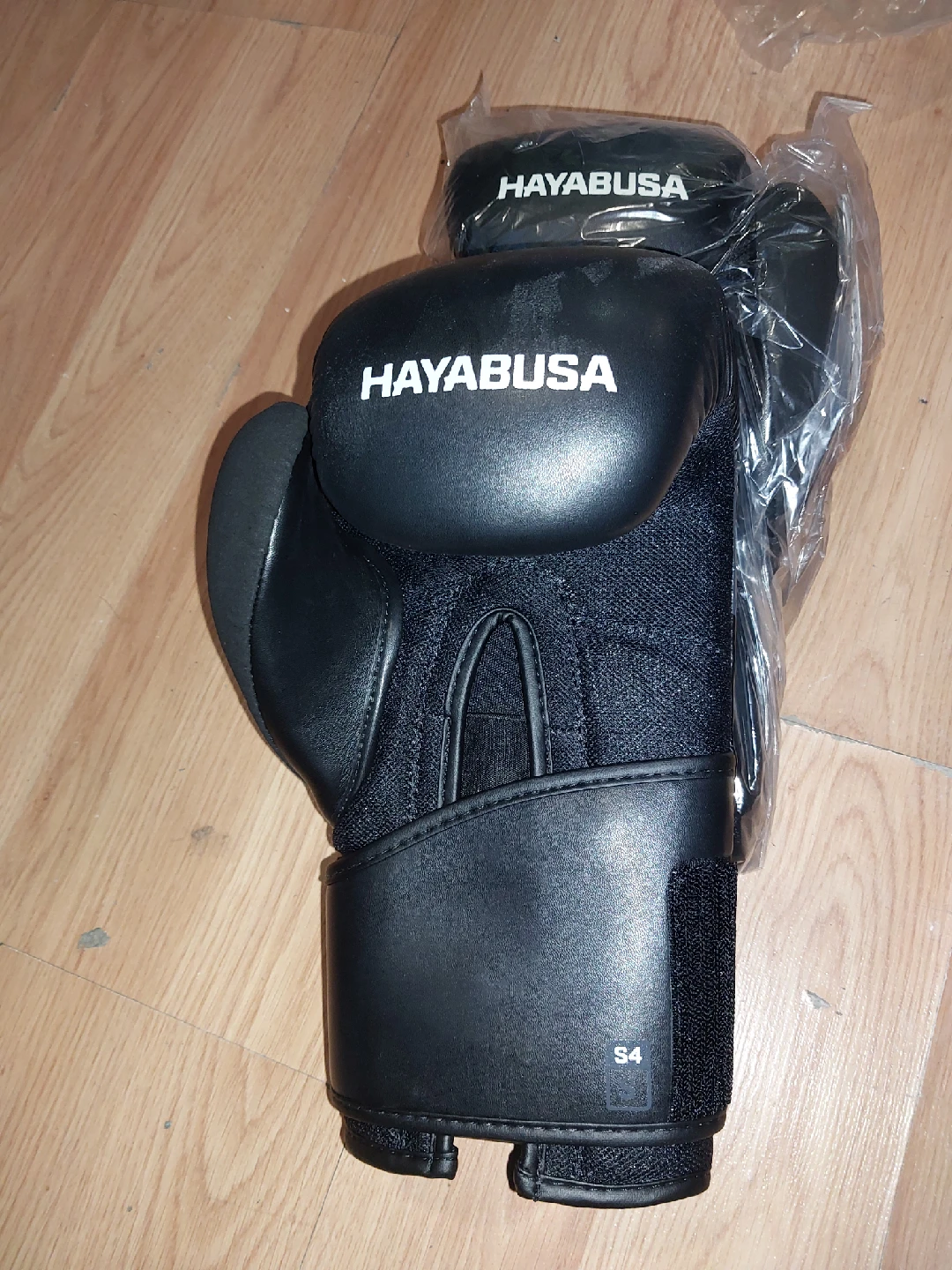 New Hayabusa S4 Boxing Gloves - Black - photo 2