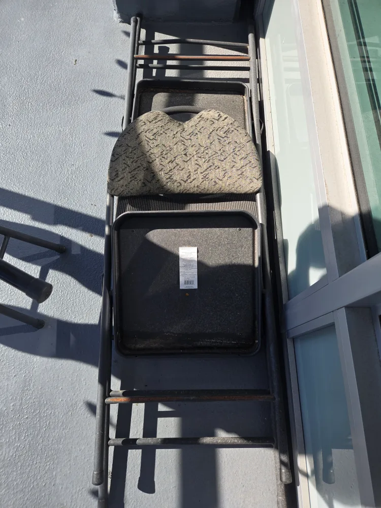 Folding Chairs - Great for Extra Seating! image indicator(2)