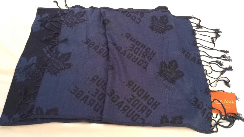 Toronto Maple Leafs Scarf - BNWT - photo 4