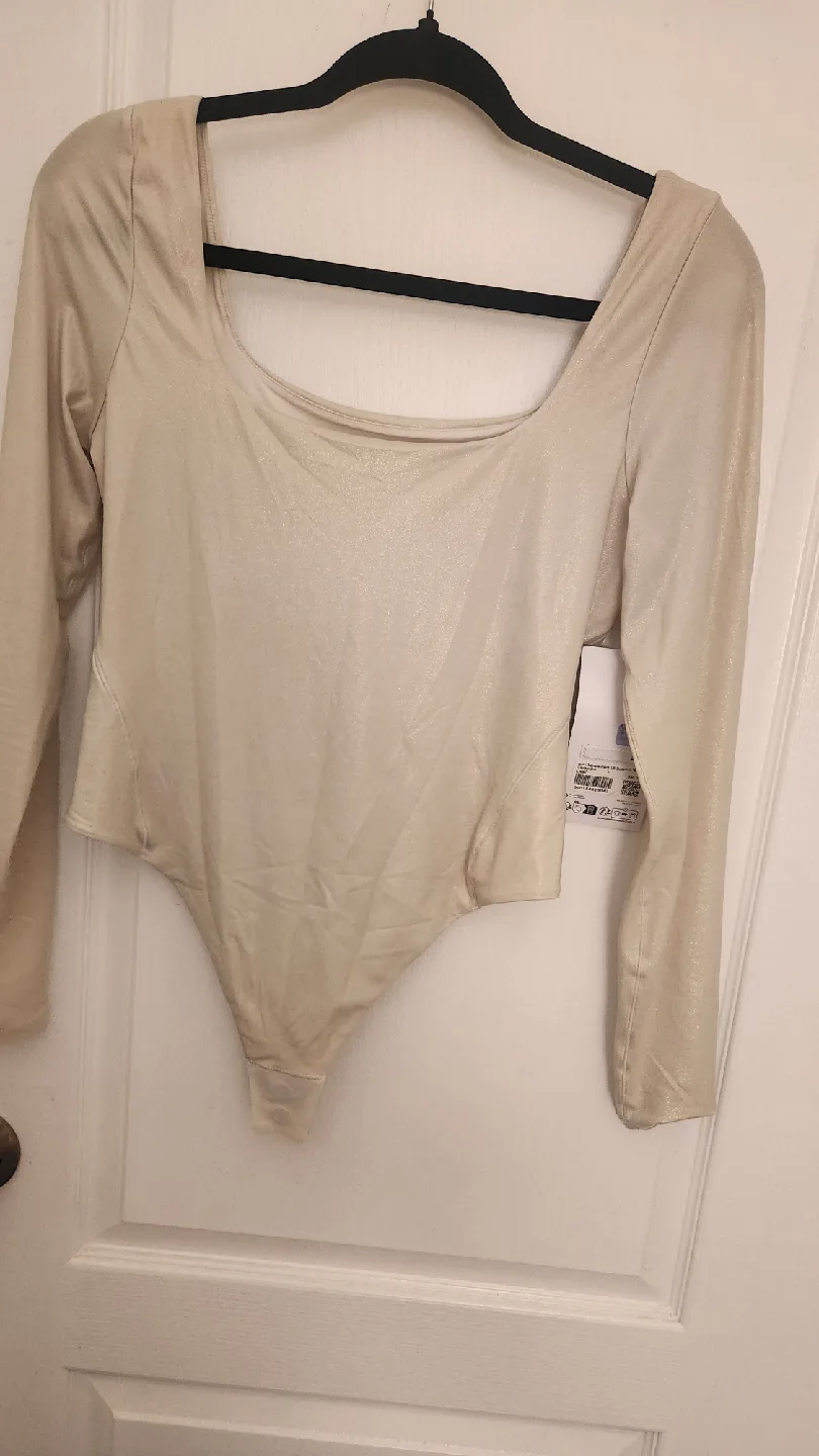 Lululemon Ultra-Soft Shimmery Square-Neck Bodysuit - Size L image indicator(10)