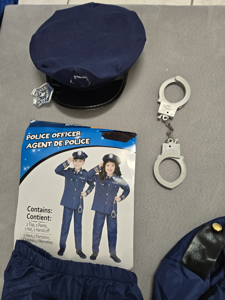 Kids halloween costume police officer 4pcs medium 8 to 10 - photo 4