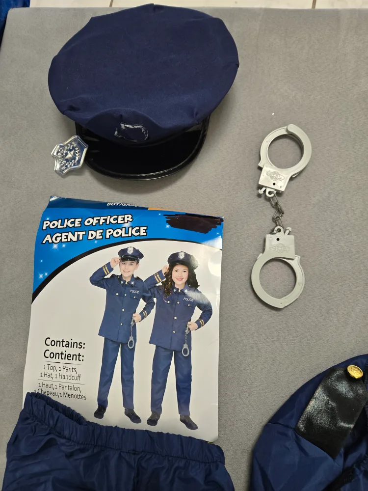 Kids halloween costume police officer 4pcs medium 8 to 10 image indicator(4)