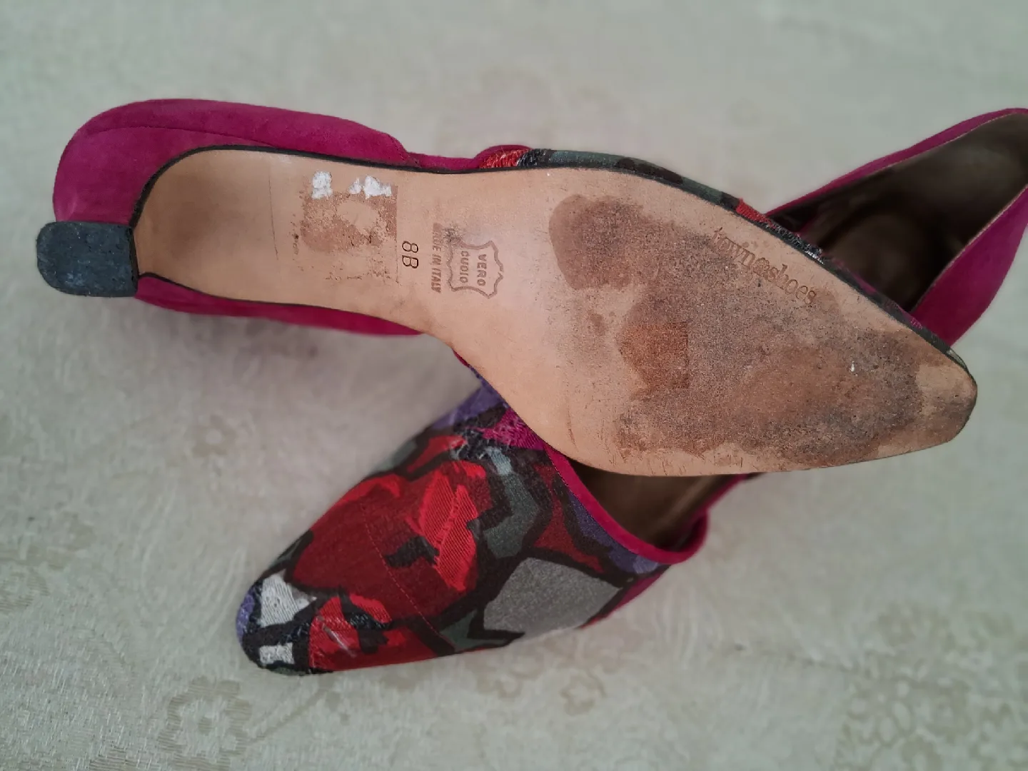 Town & Shoes Pink Suede Heels - Size 8B image indicator(4)