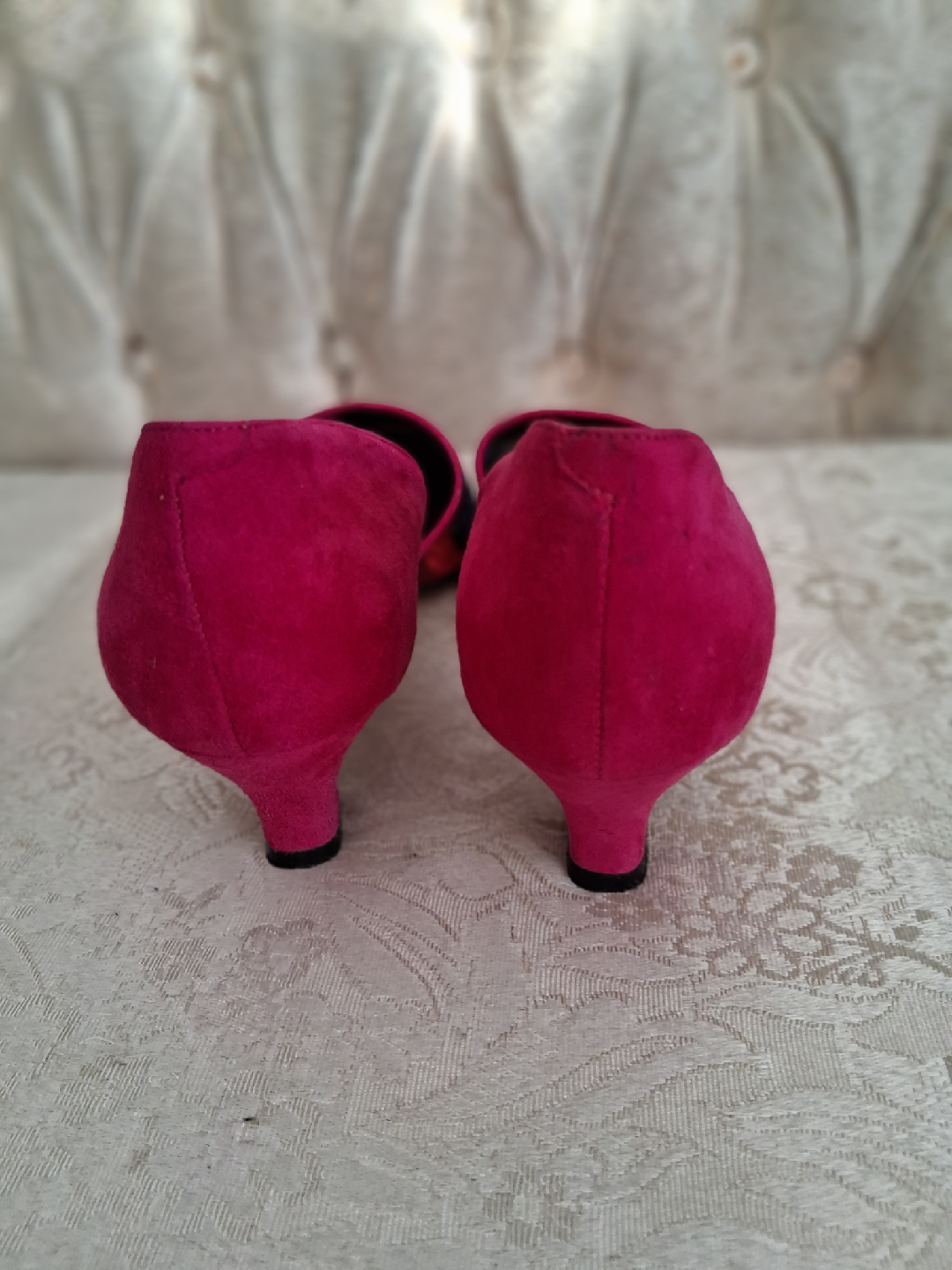 Town & Shoes Pink Suede Heels - Size 8B - photo 5