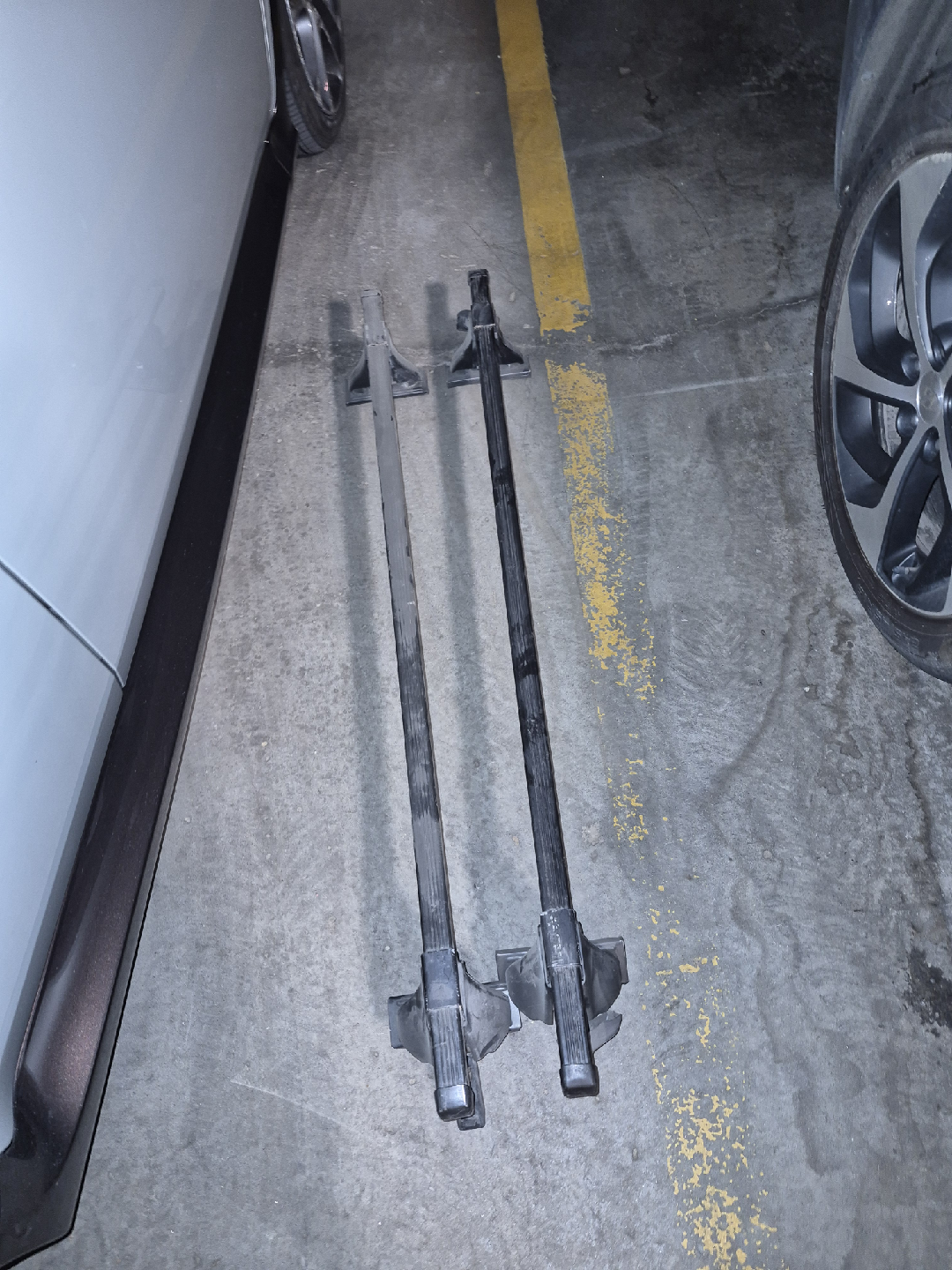 SportRack A21040 Roof Rack with Thule cross bars - photo 2