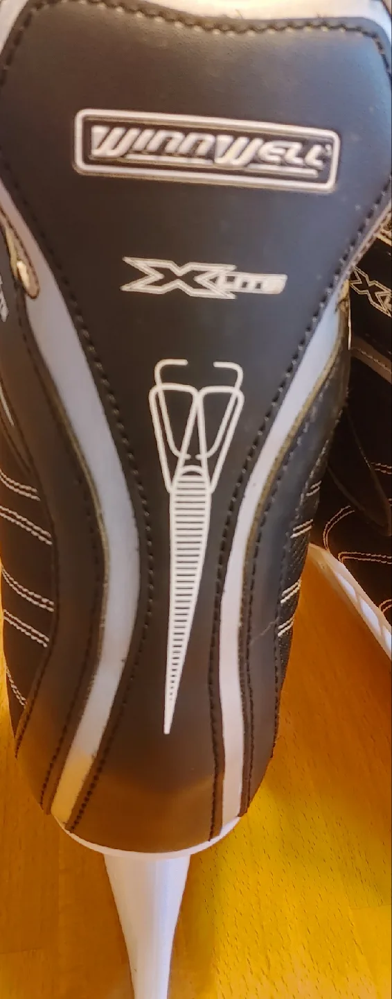 Mens Hockey Skates image indicator(7)