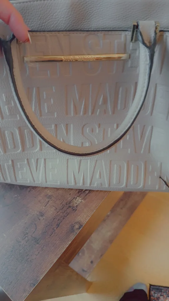 👜 Steve Madden Embossed Cream Handbag ✨ image indicator(8)