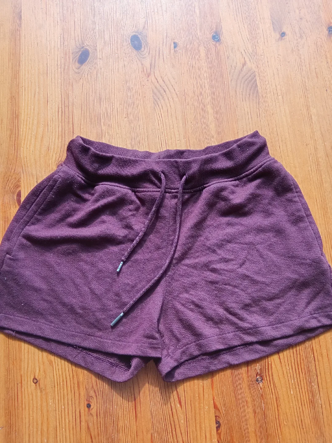 H&M Basics US Size S Shorts - Maroon thumbnail