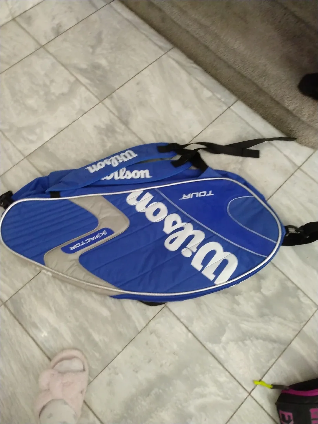 Wilson K Factor Tour Tennis Racquet Bag image indicator(2)