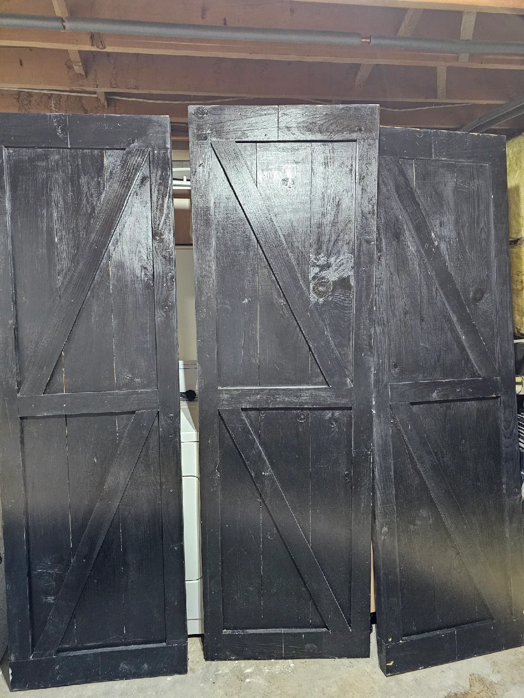 Black Wooden Barn Doors thumbnail