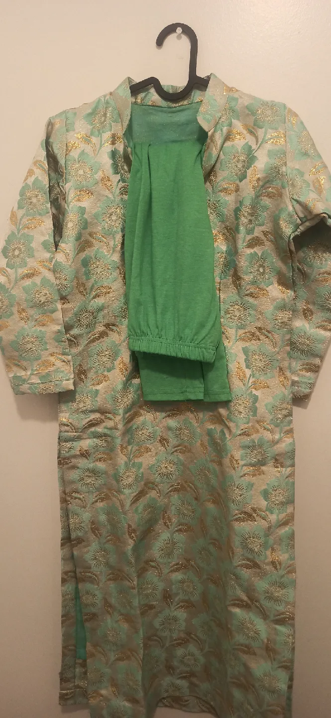 Floral Kurta Pajama Set - Green & Gold image indicator(2)