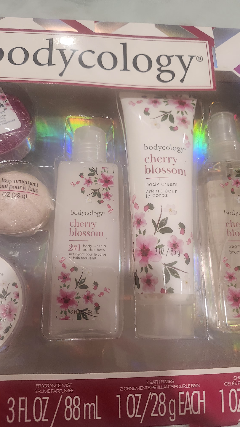 Bodycology Cherry Blossom 7 piece Gift Set - photo 3
