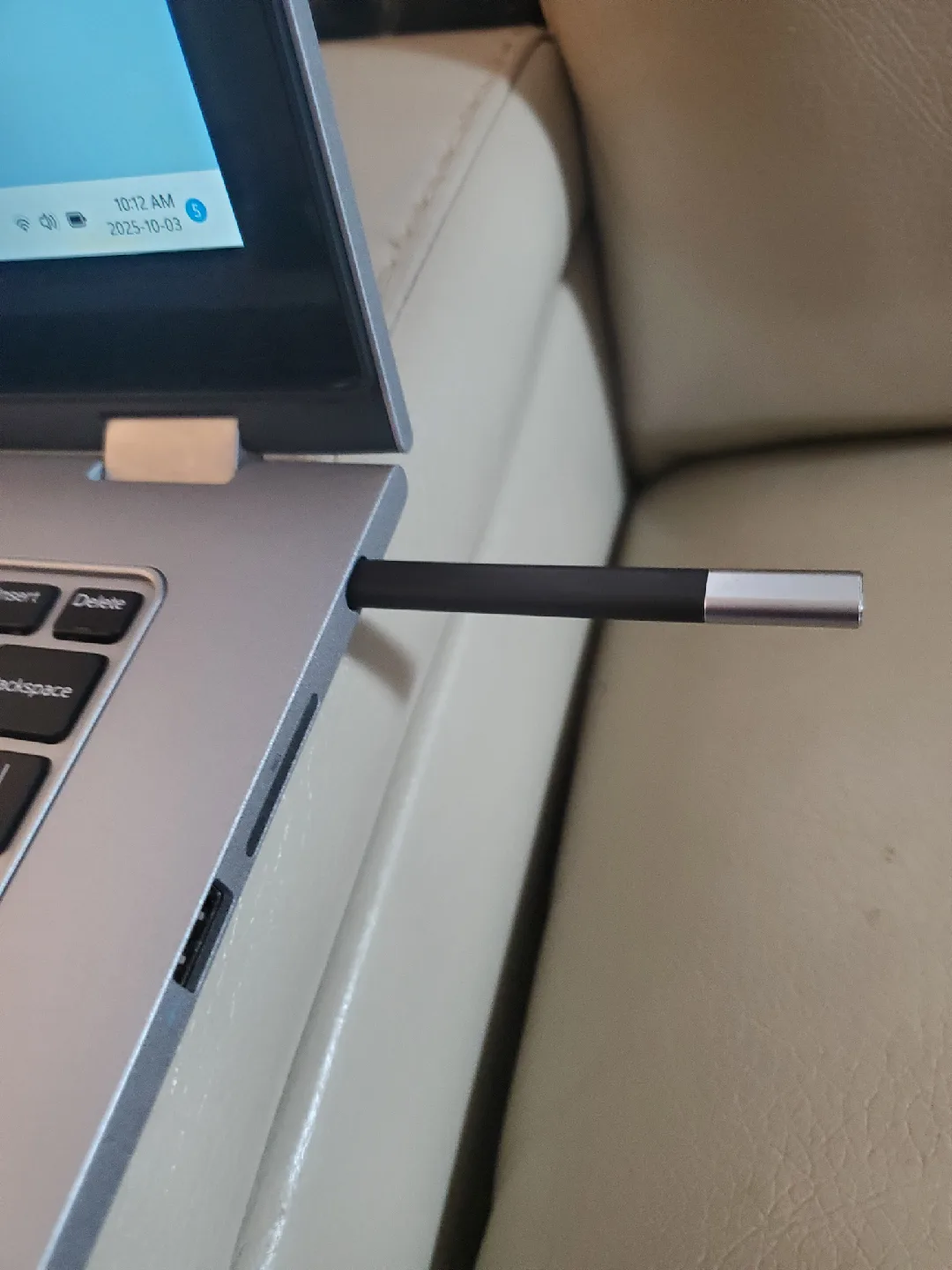 13.3inch touchscreen windows 11pro  Dell Inspiron 13 7000 Laptop image indicator(10)