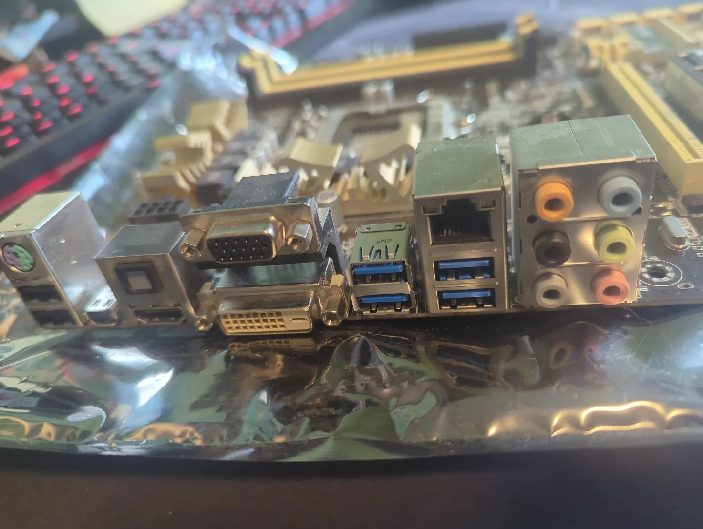 ASUS Z97-A Motherboard image indicator(2)