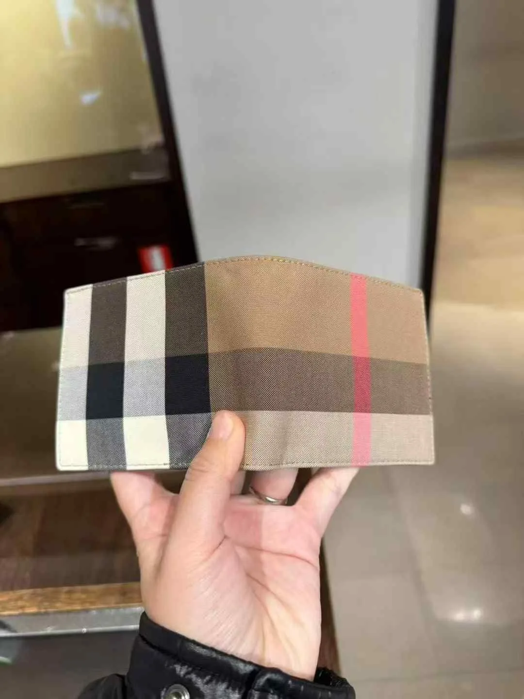 Burberry London England Wallet image indicator(3)