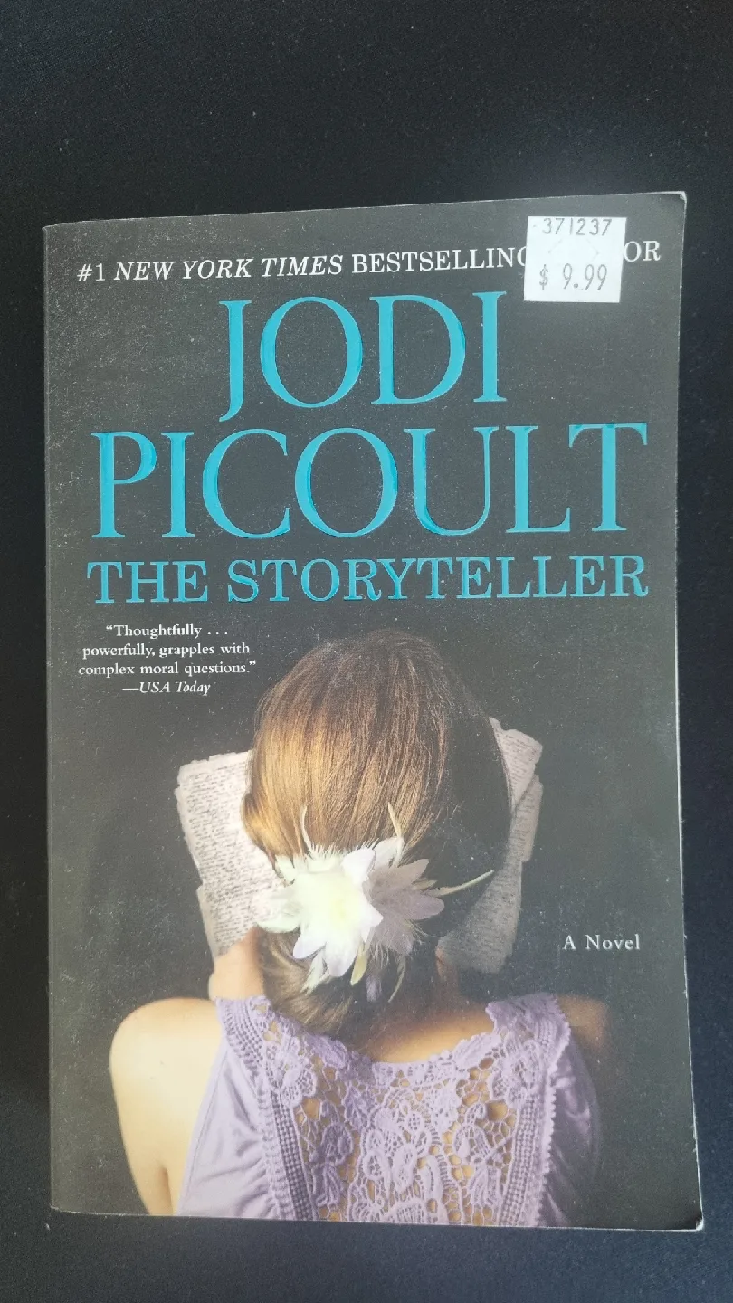 The Storyteller by Jodi Picoult thumbnail