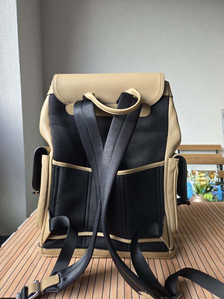 Michael Kors Hudson Leather Backpack - photo 5