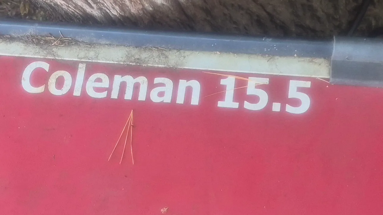Coleman 15.5 Canoe - Red & White image indicator(5)