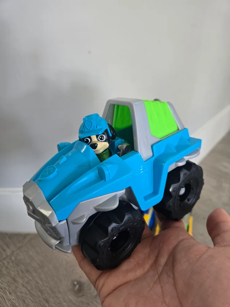 3 paw patrol w their cars image indicator(4)