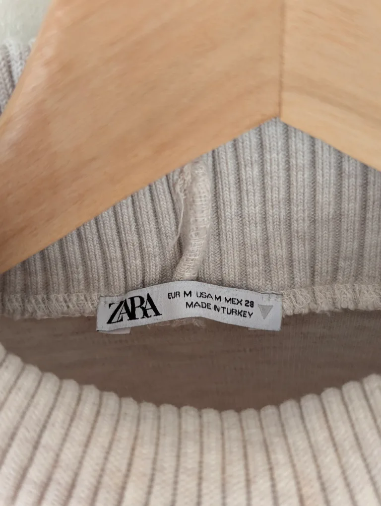 Zara Sleeveless Turtleneck Dress - Size M image indicator(2)