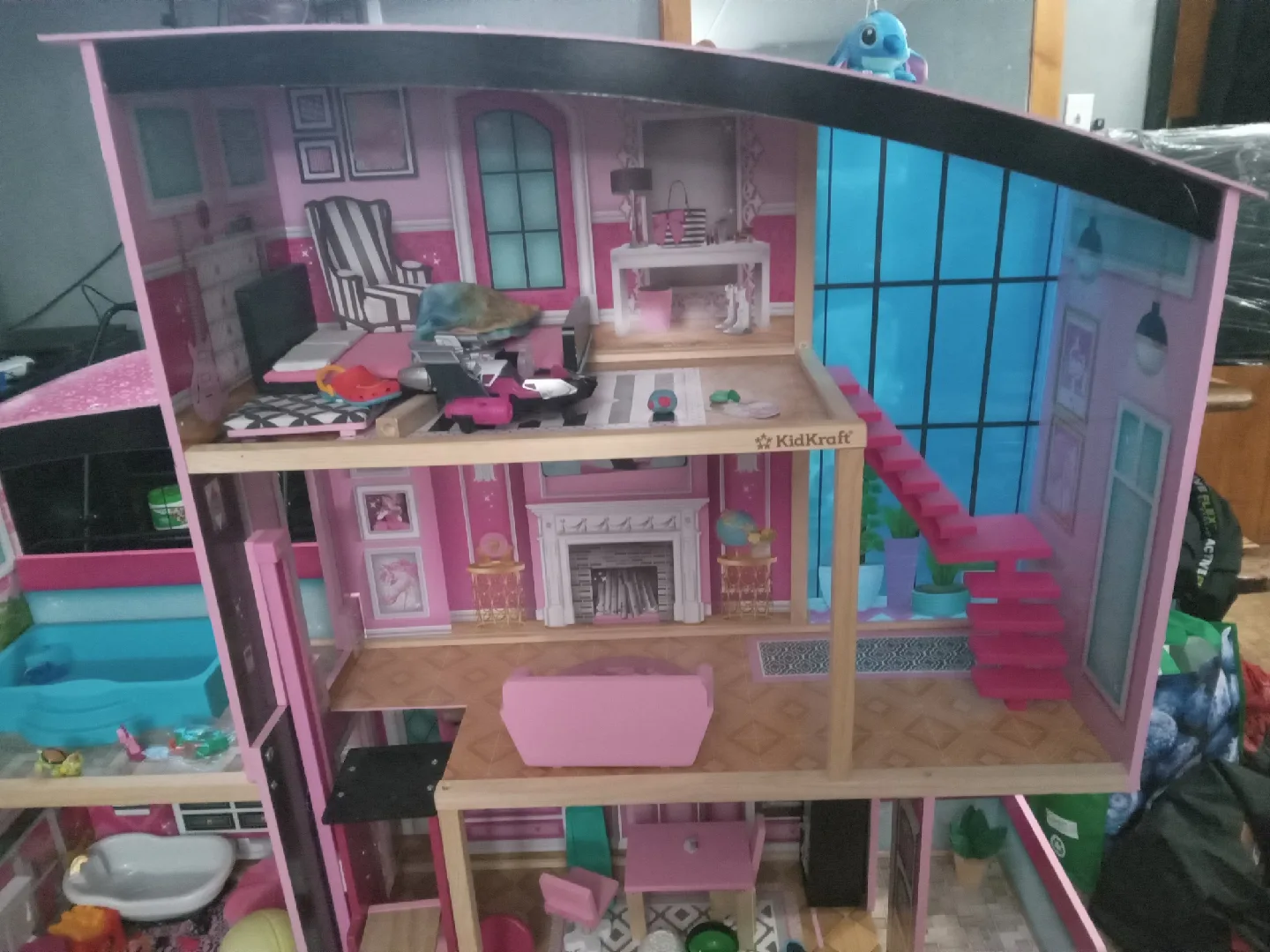 KidKraft Dollhouse image indicator(6)