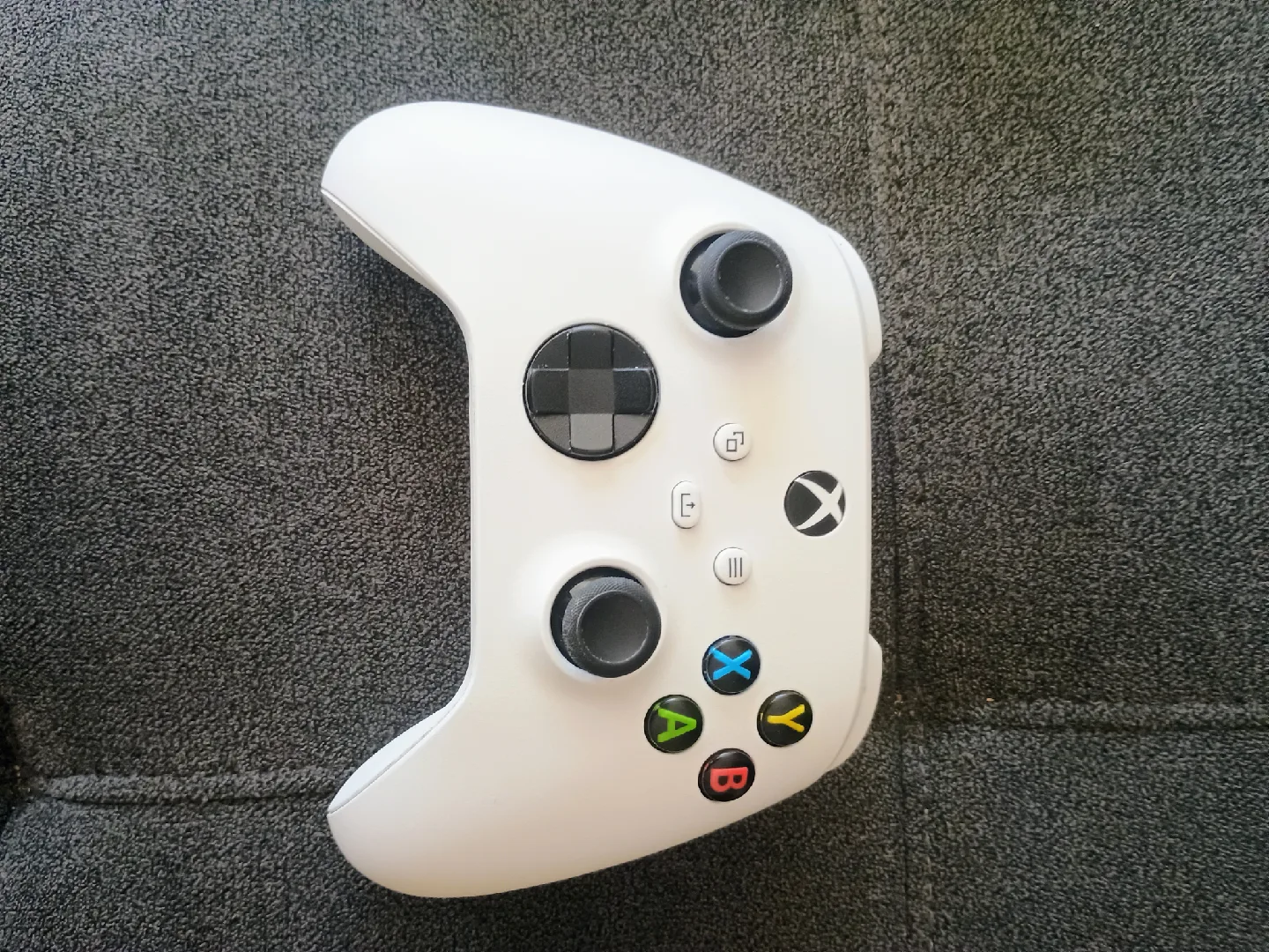 Xbox Series S Console with Controller - White image indicator(2)