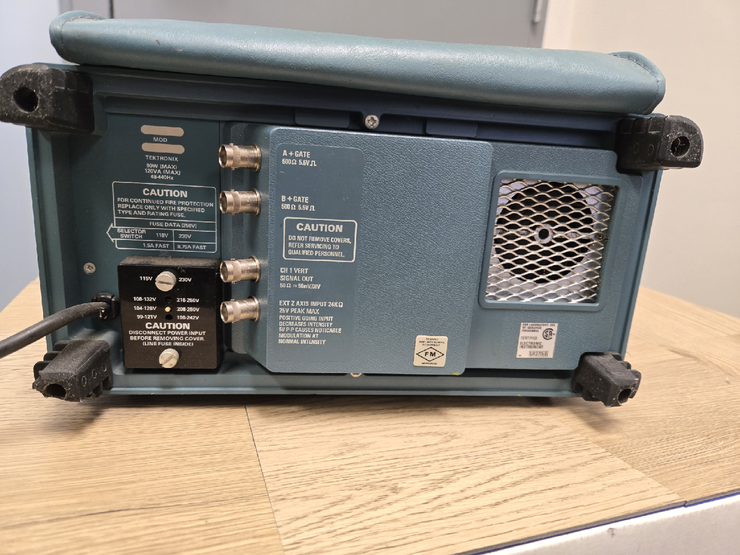 Tektronix 465B Oscilloscope - photo 4