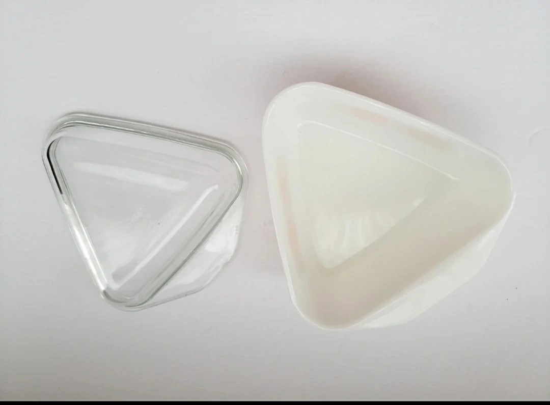 Vintage Pyrex Butterfly Gold Loaf Pan with Lid - photo 4