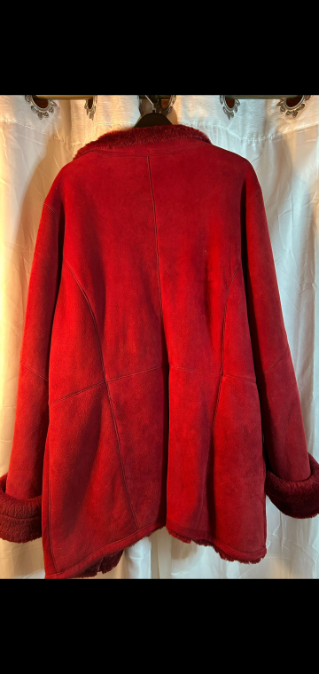 Danier XL Burgundy Shearling Coat - photo 5