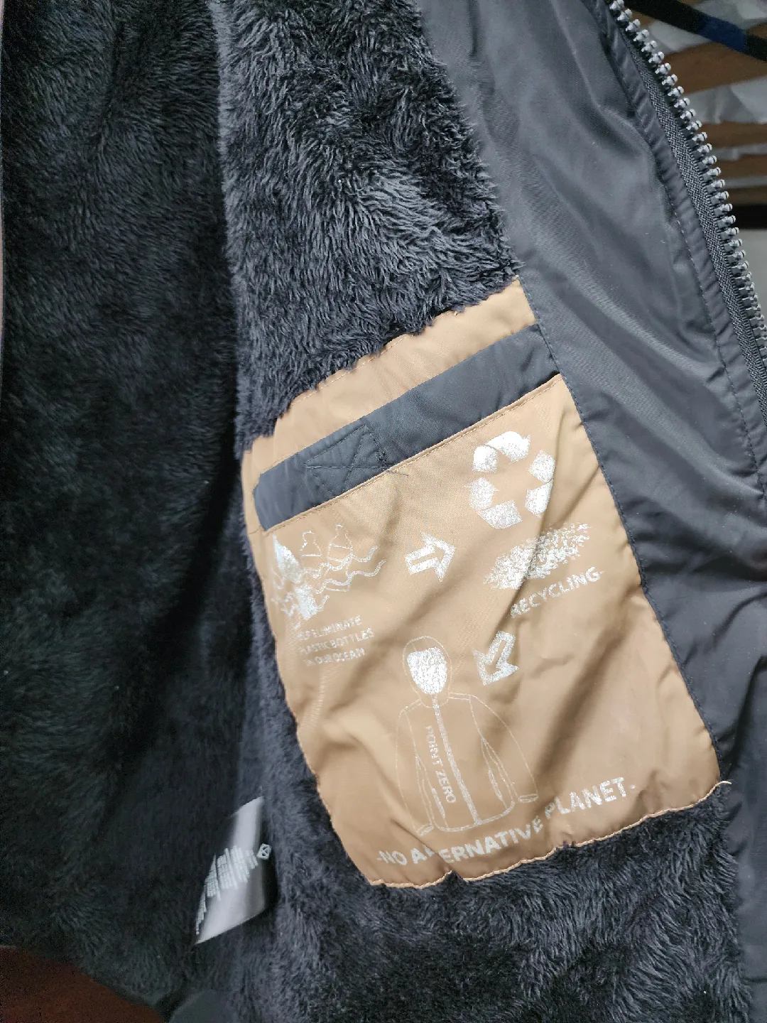 Point Zero Winter Tech Puffer Jacket - Size M image indicator(4)