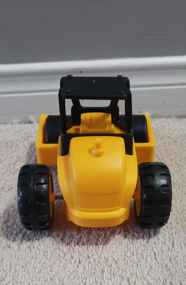 Caterpillar Yellow Toy Road Roller image indicator(3)