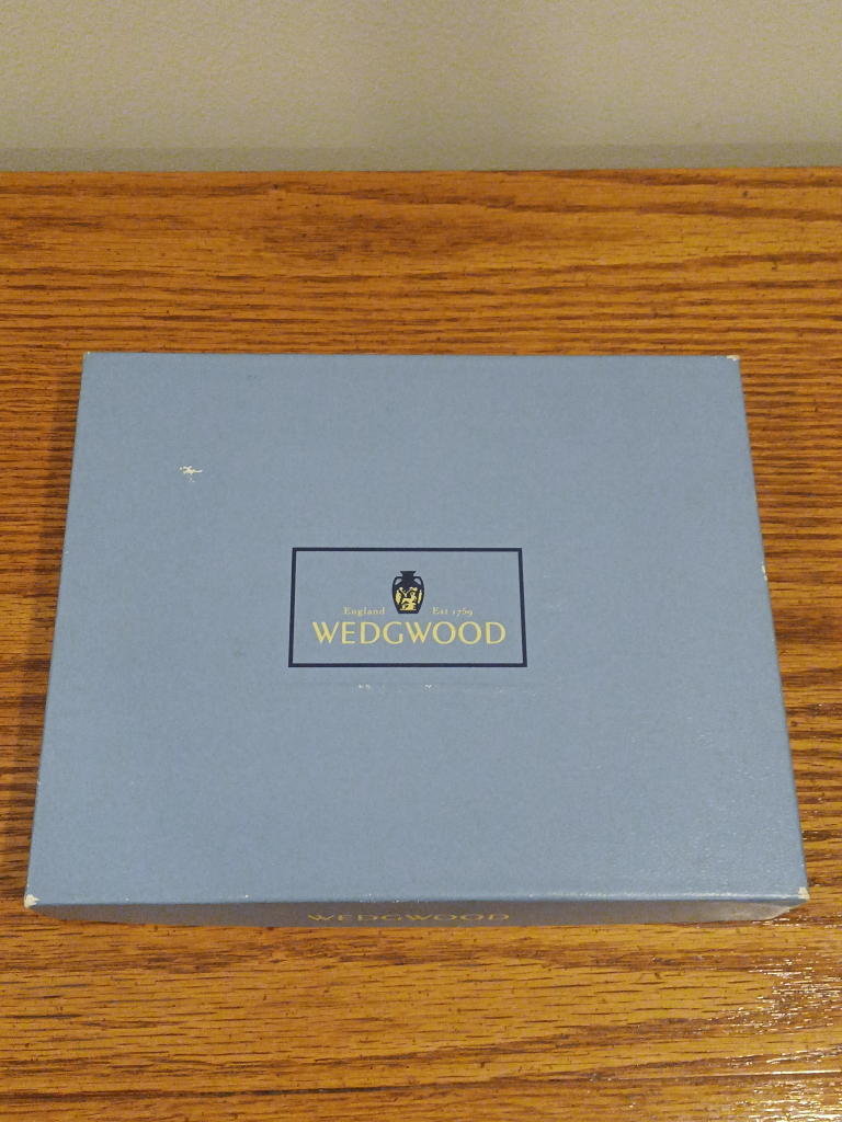 Bone China serving dish